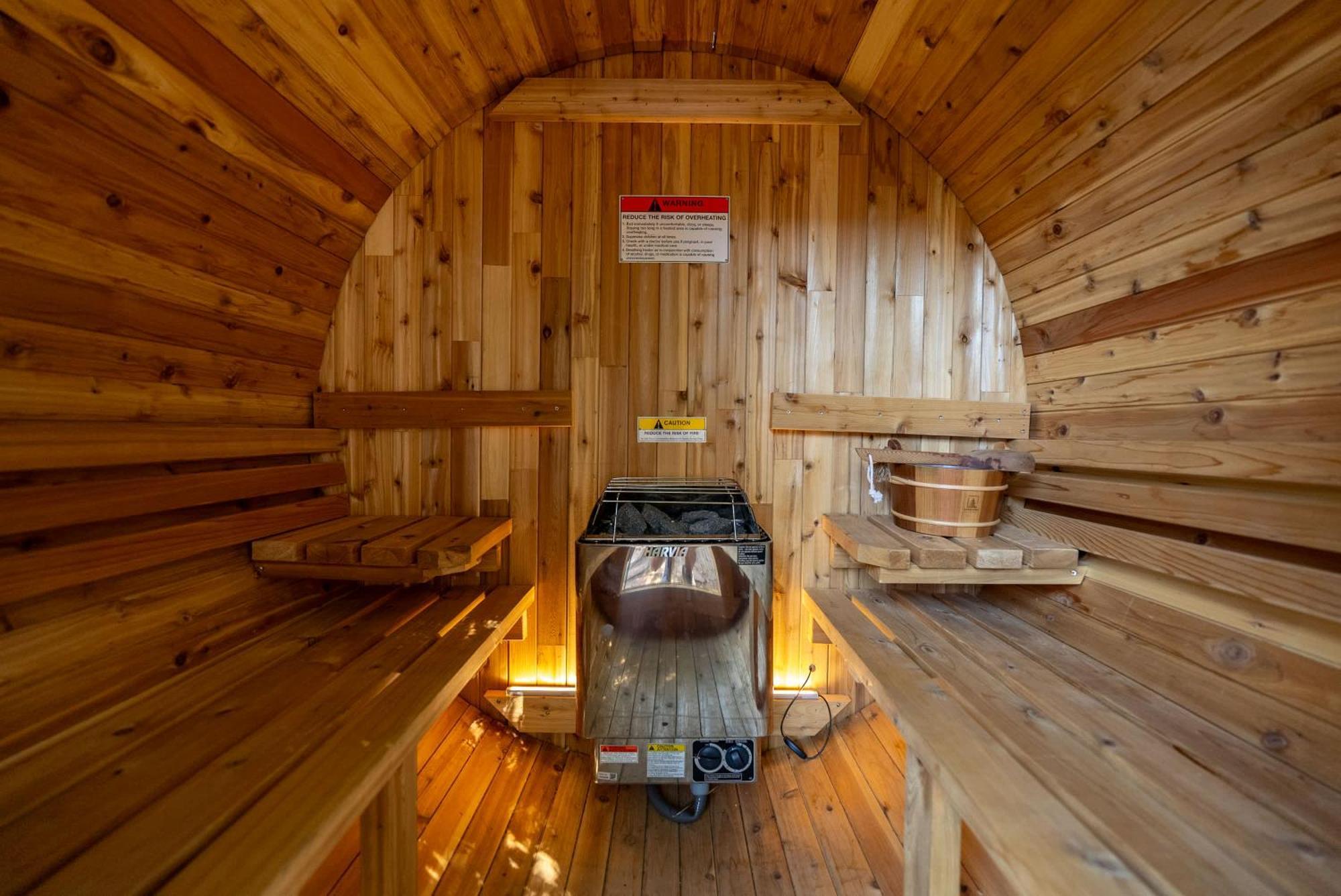 Serene Oasis Sauna And Cinema Пасо Роблс Экстерьер фото